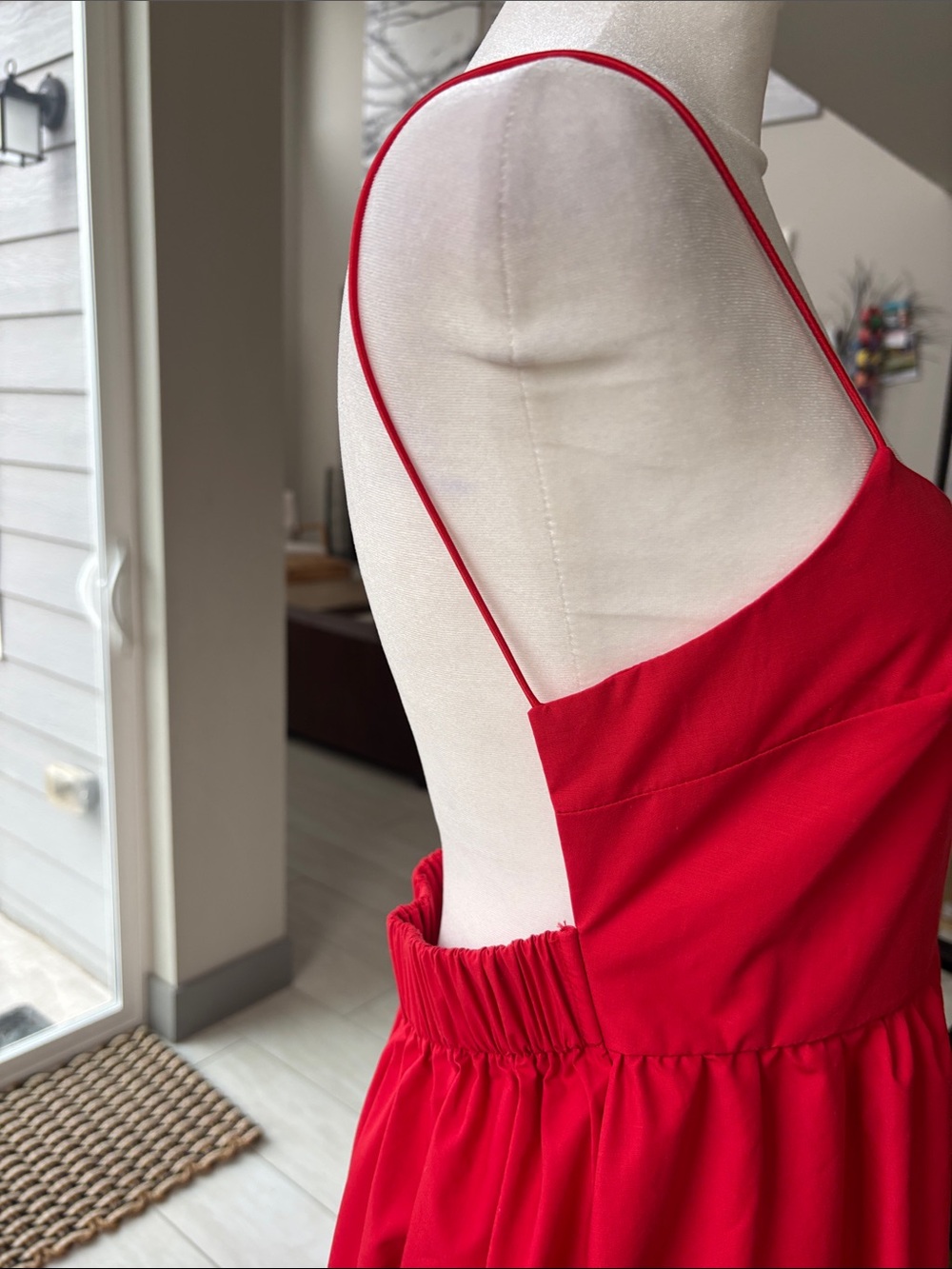 Commense Solid Backless Long Dress Red M - Picture 5 of 8